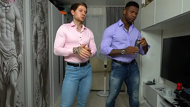 Онлайн чат XXX NickHOWLEN