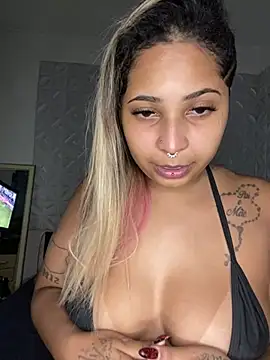 sarah_sp10's Webcam Show