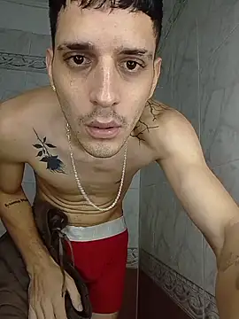 MaxHornyLatin live XXX chat