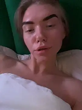 Lisaaa_Alisa Adlı Modelin Canlı XXX Sohbeti