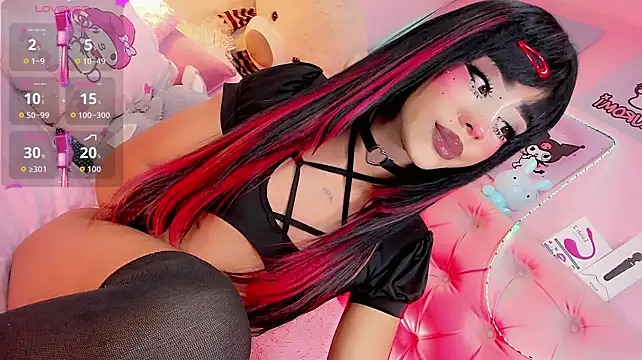 Pokazy przed kamerką – Cute_Roxxy