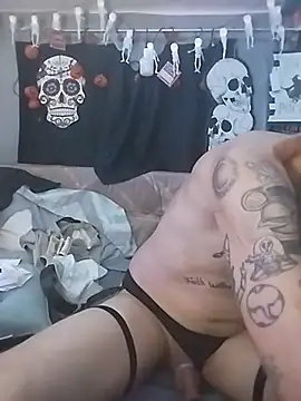 TuzdayG live XXX chat