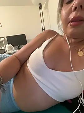 TheCinderella Adlı Modelin Canlı XXX Sohbeti