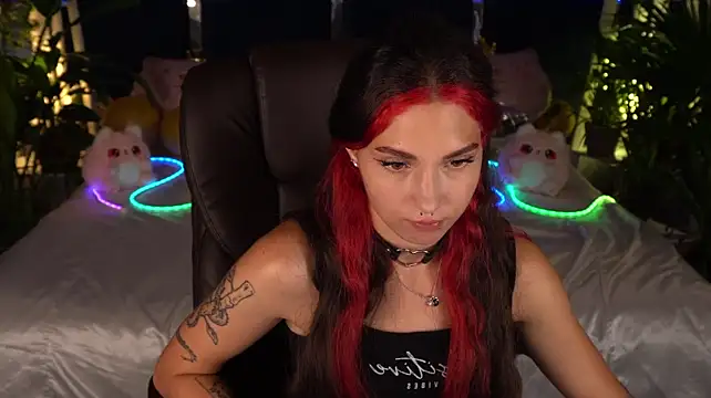 BabyFlowerr – Live XXX-chat
