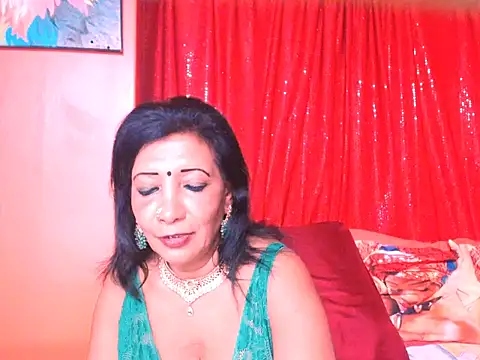 indiansarika65 Chat XXX in diretta