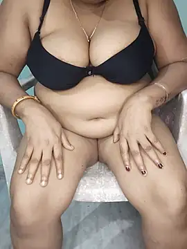 DESI-DOLLLL – Live XXX-chat
