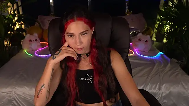 BabyFlowerr – Live XXX-chat