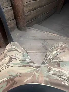 Вебкам-шоу Arthur_military