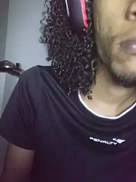Chat +18 de MagrindotBA ao vivo