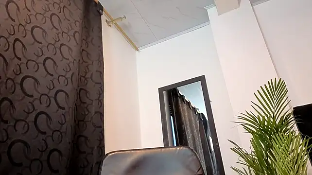 Noha-Wolf's Live XXX Chat
