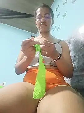 Bigassmommy_x's Live XXX Chat