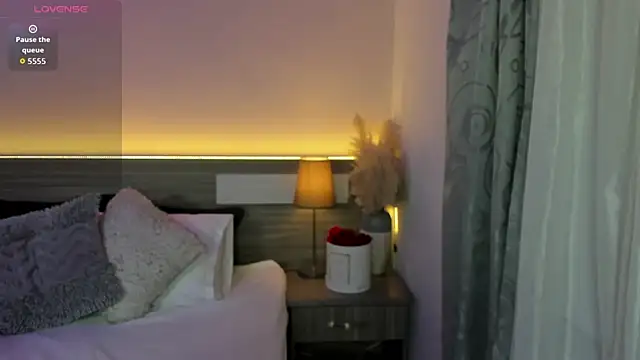دردشة ZarahFoxx الجنسية المباشرة