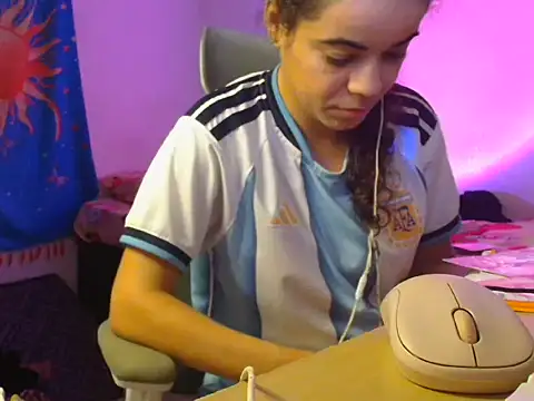 XXX chat uživo modela Sassa_69