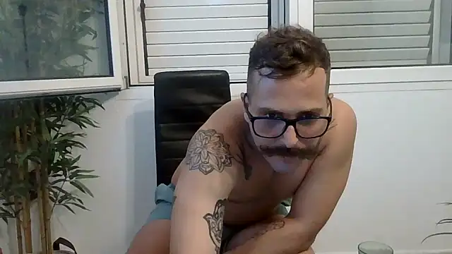 yanick931 Chat XXX live