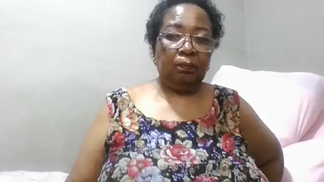 XXX chat uživo modela KinkyRicoSaisyours