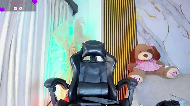 Chat +18 de alejagarcia_ ao vivo