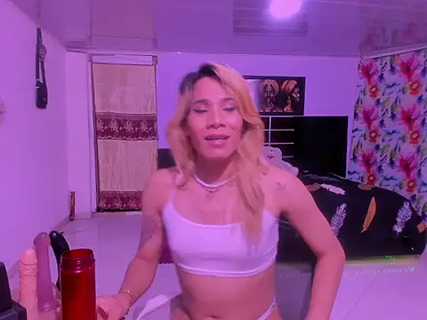 Chatroom XXX en direct de aria_rouss
