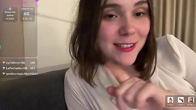 Hilda_Valentine XXX чат на живо
