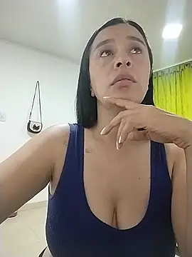 hailey85's Live XXX Chat