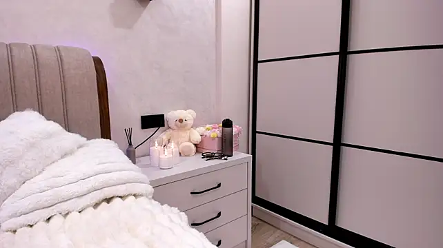 XXX chat uživo modela TinyKim_