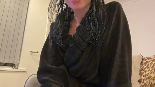 Chat XXX en directo de MissMidnightUK