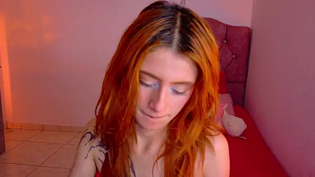 EliMonroe's Live XXX Chat