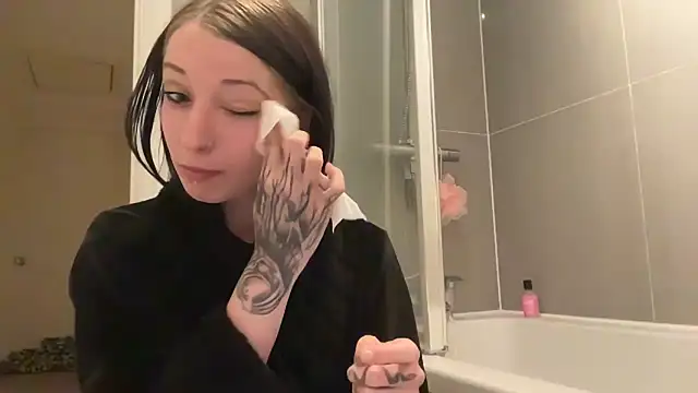 Chat +18 de MissMidnightUK ao vivo