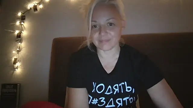 Chat +18 de Linsy_Kim ao vivo