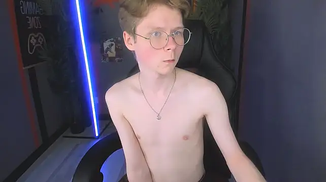 XXX chat uživo modela DanielSanders