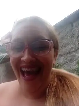 Chatroom XXX en direct de MOTHER_AND_SON09