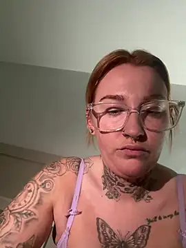 Czat XXX na żywo – TattooedShezar