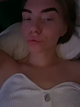 Lisaaa_Alisa: онлайн-секс-чат