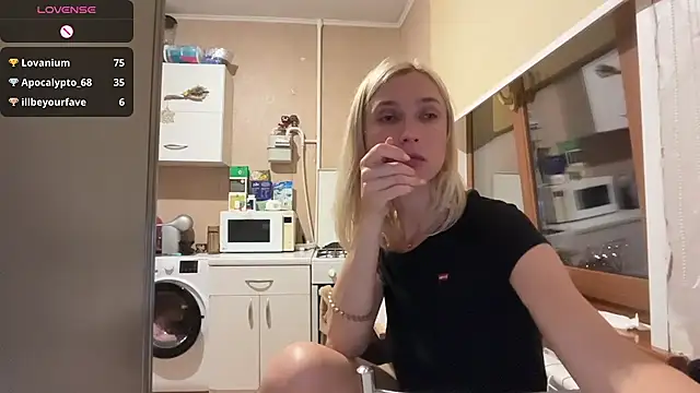 Chat +18 de AngelJeni ao vivo