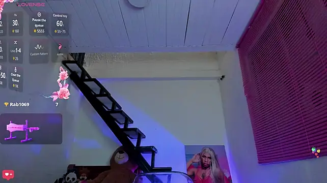Kendall_Gil Adlı Modelin Web Kamerası Şovu