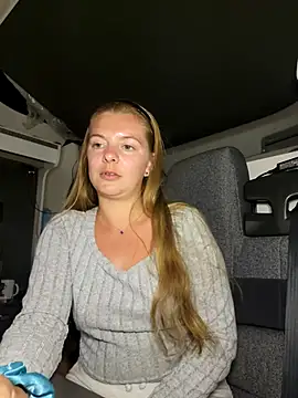 VanLifeVixen's Webcam Show