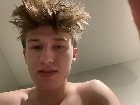 yourwhiteboy1 Chat XXX in diretta
