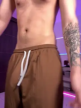 แชท XXX สดของ bigryann23