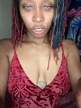 Lunablueee's Webcam Show