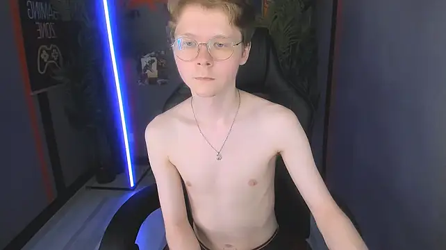 Онлайн чат XXX DanielSanders