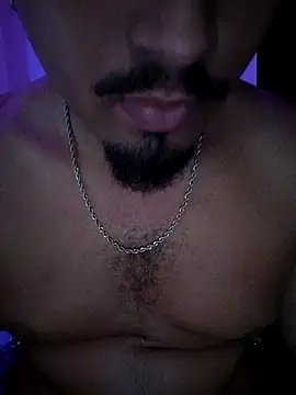 BlessedLucao élő XXX-chatje
