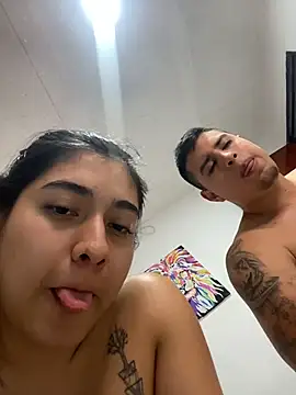 miaftmax's Live XXX Chat