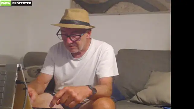 XXX chat uživo modela bluedae1