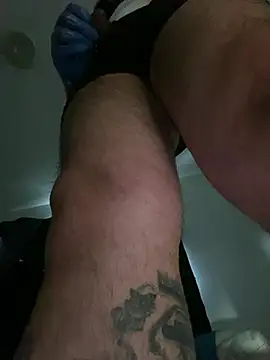 GusanoDelicioso's Live XXX Chat