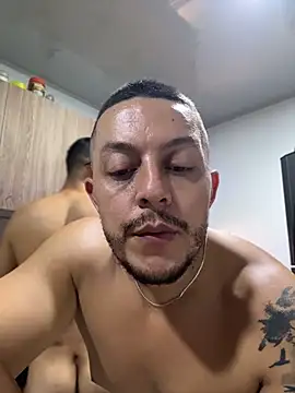 Онлайн чат XXX StylerAroon