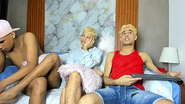 Show modela BLACK_AND_LOVER na web-kameri