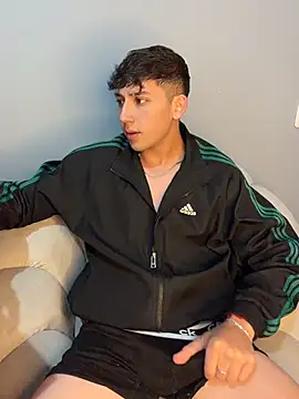 Chat +18 de OLIVER_K ao vivo