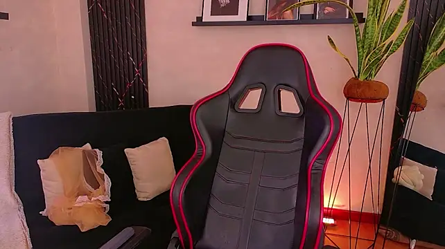 Živý XXX chat EmmyEvans1