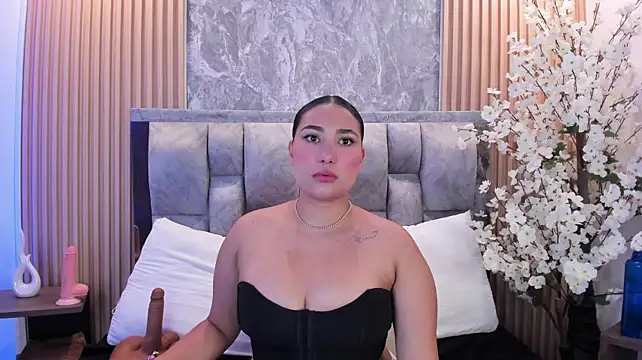 Sulay_Kim's Live XXX Chat