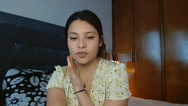 Živý XXX chat 3littles