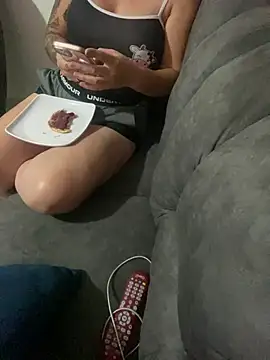 HealingHoney live XXX chat